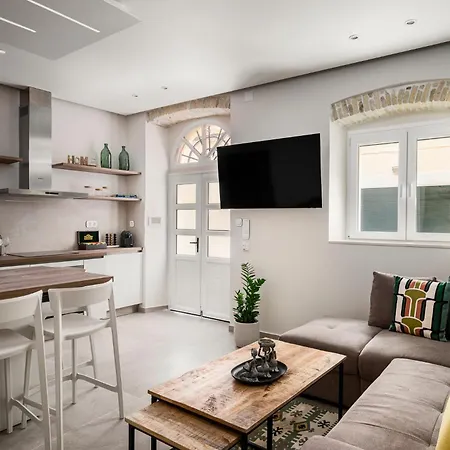 Petite Palace By Konnect, Old Corfu Town *